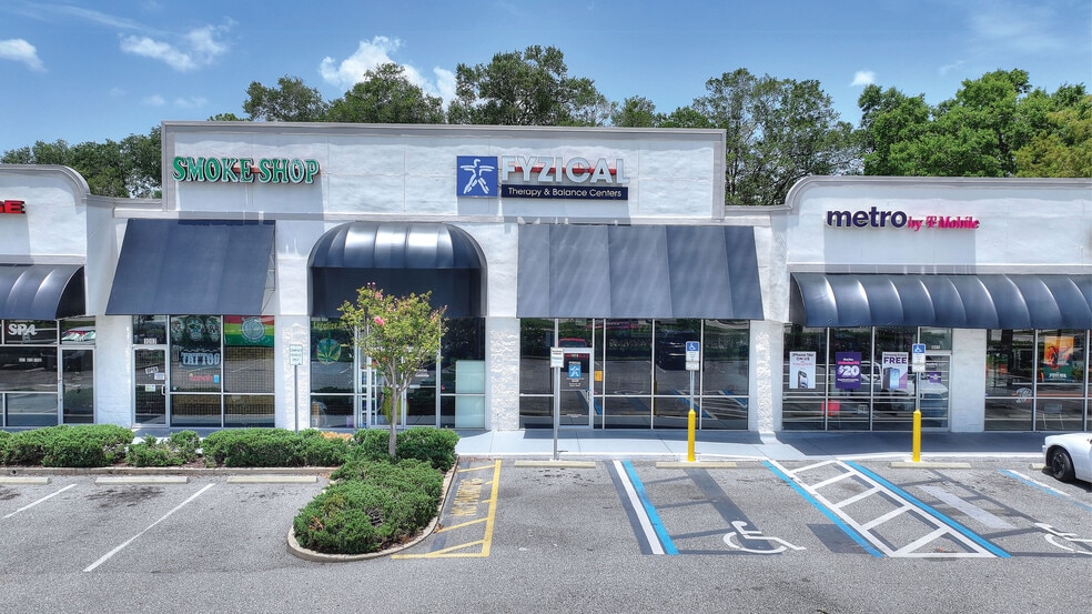 More Photos Of 445 W State Road 436, Altamonte Springs General Retail For Lease