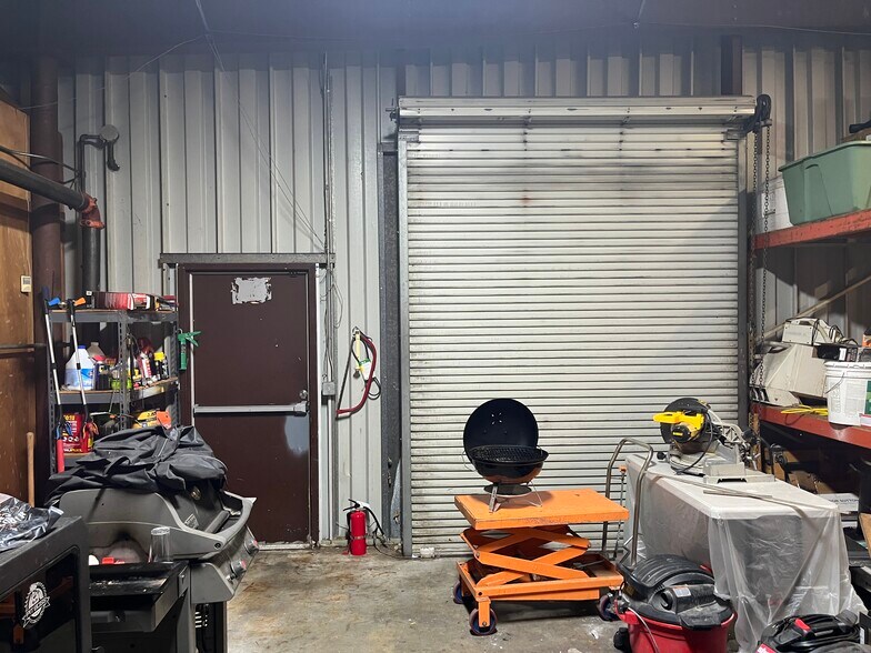 More Photos Of 5585 University Blvd W, Jacksonville Storefront Retail Office For Sale