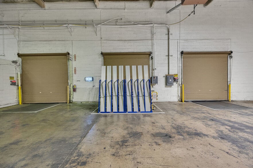 More Photos Of 164 W 31st St, Chattanooga Distribution For Lease
