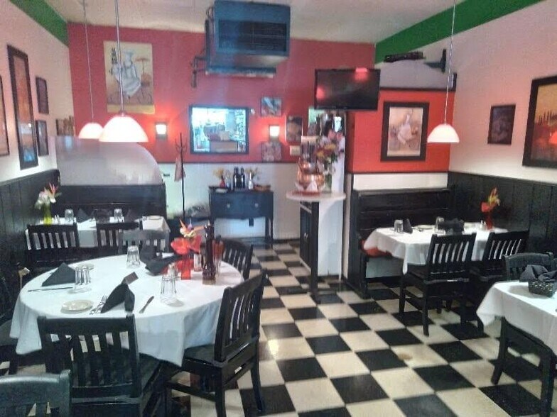 More Photos Of 2001 College Dr, Clementon Restaurant For Sale
