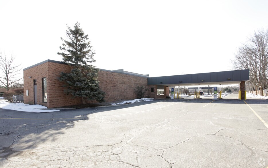 More Photos Of 36700 5 Mile Rd, Livonia Bank For Sale
