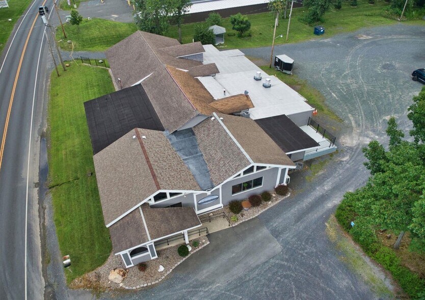 More Photos Of 405 Hudson River Rd, Waterford Restaurant For Sale