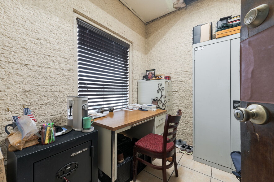 More Photos Of 3731 SE 15th St, Del City General Retail For Sale
