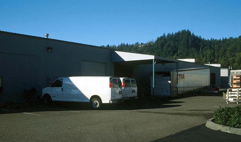 More Photos Of 1721 W Valley Hwy N, Auburn Warehouse For Lease