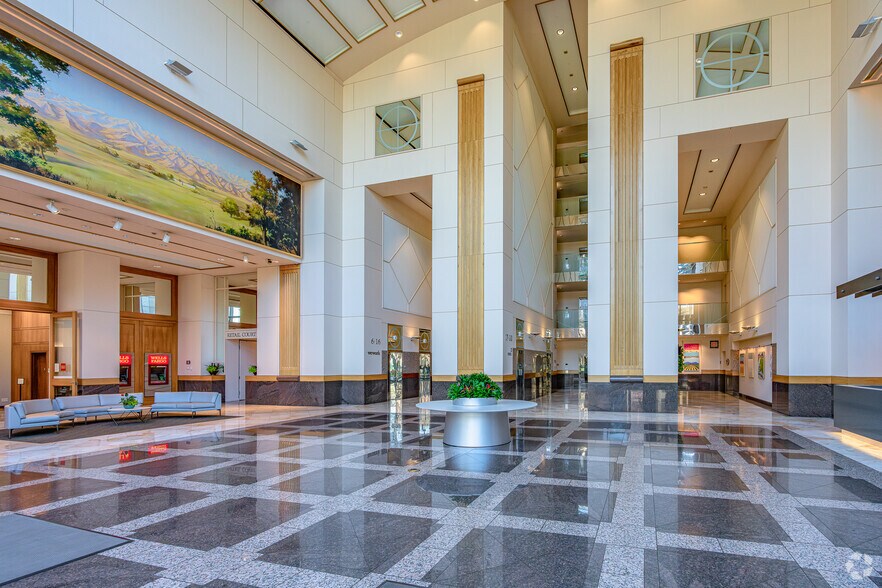 More Photos Of 400 Capitol Mall, Sacramento Office For Lease