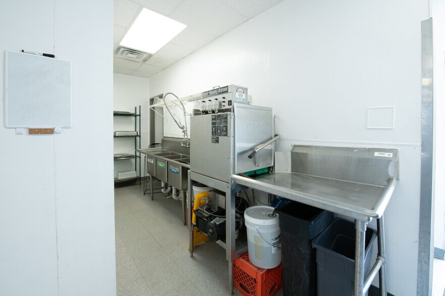 More Photos Of 221 2nd Ave, Carnegie Freestanding For Sale