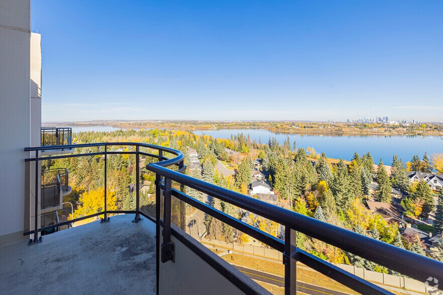 More Photos Of 2105 90 Av SW, Calgary Apartments For Lease