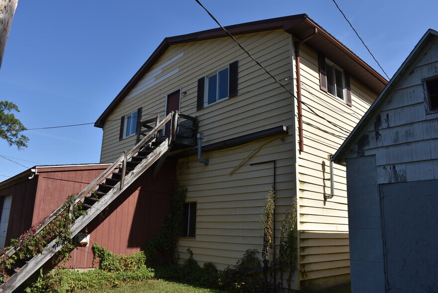 More Photos Of 136 Smith st, Cochranton Industrial For Sale