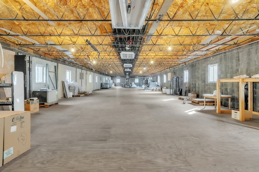 More Photos Of 1450 Pa-51, Clairton Office For Lease