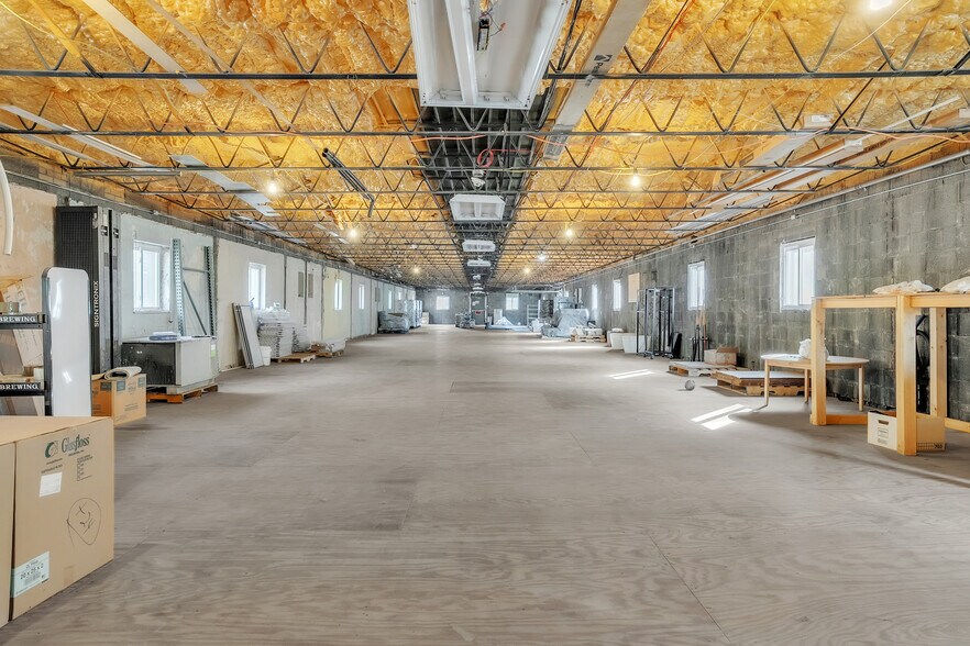 More Photos Of 1450 Pa-51, Clairton Office For Sale