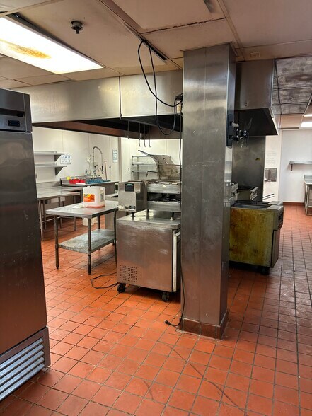 More Photos Of 310 Court Ave, Des Moines Restaurant For Sale