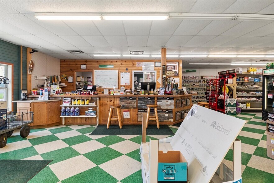 More Photos Of 1230 N Main St, Viroqua Freestanding For Sale