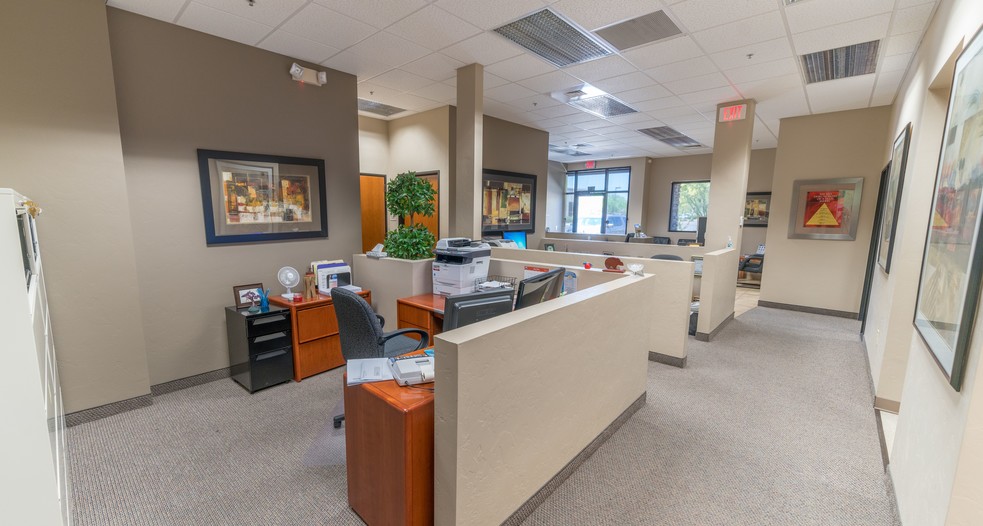 More Photos Of 2506 E Vistoso Commerce Loop, Tucson Medical For Lease