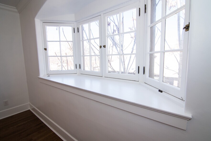 More Photos Of 109 N Main St, Springville Office For Lease