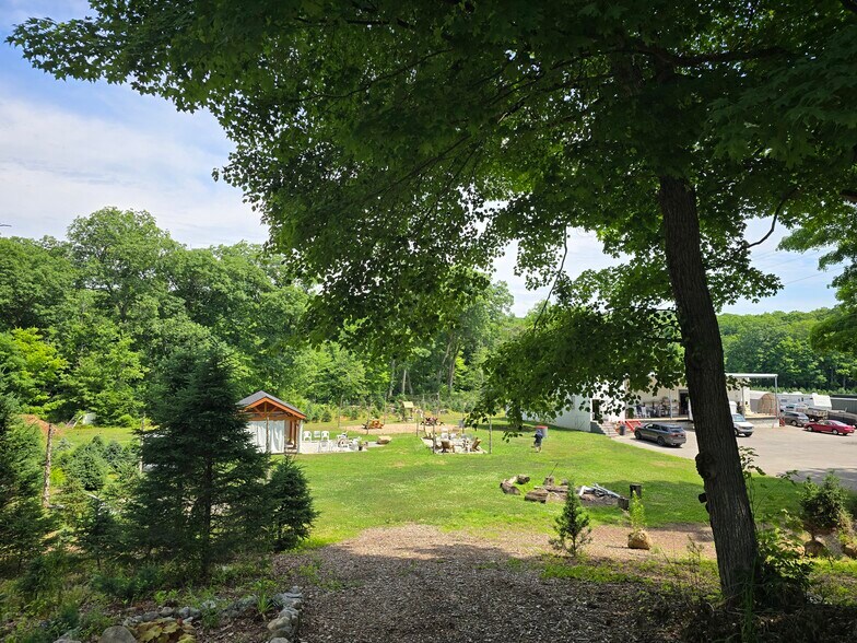 More Photos Of 11 Bunker Hill Rd, Andover Warehouse For Sale