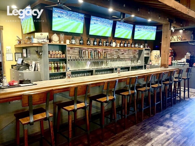 More Photos Of 200-206 Main St, El Segundo Freestanding For Lease