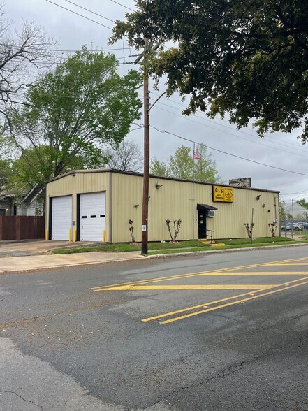More Photos Of 1200 Highland Ave, Shreveport Service Station For Lease