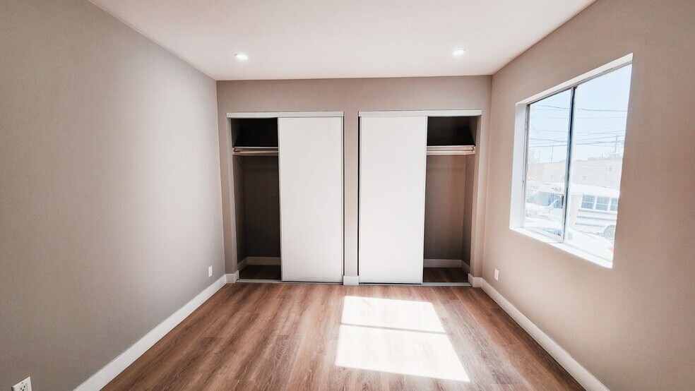 More Photos Of 5150 Ithaca Ave, Los Angeles Multifamily For Sale