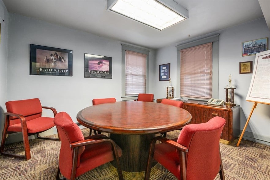 More Photos Of 7518-7526 Harford Rd, Baltimore Office For Sale