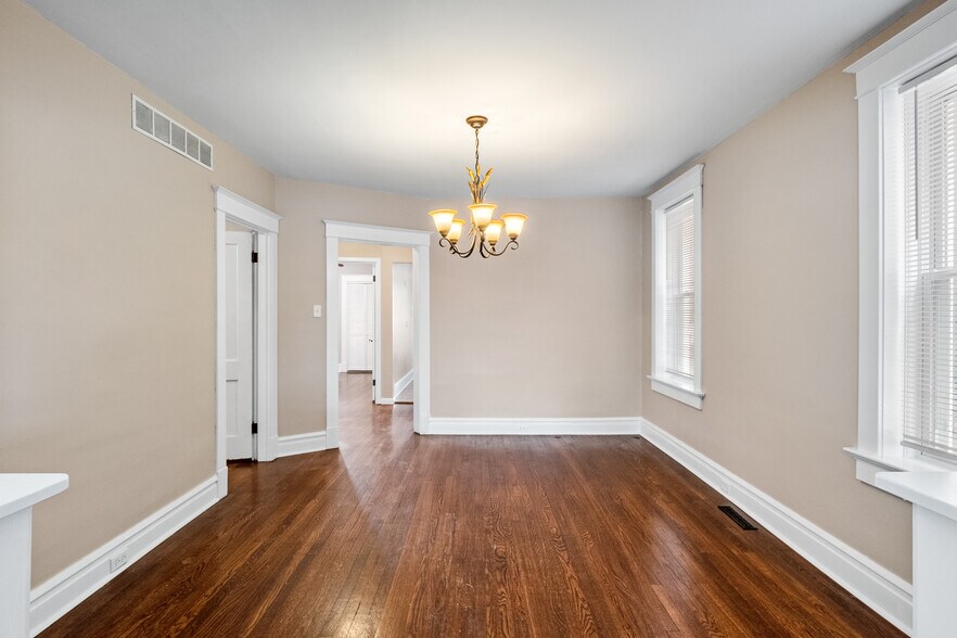 More Photos Of 5007 Goethe Ave, Saint Louis Multifamily For Sale