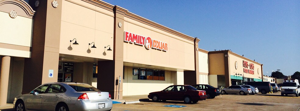 More Photos Of 10900 Scarsdale Blvd, Houston Unknown For Lease