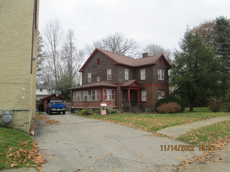 More Photos Of 329 E Moody Ave, New Castle Religious Facility For Sale