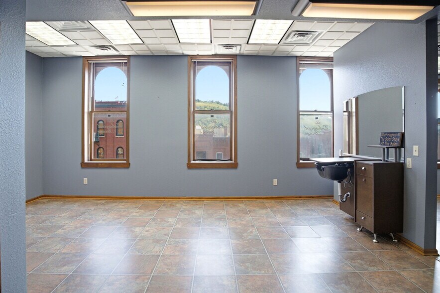 More Photos Of 210-212 Bush St, Red Wing Storefront Retail Office For Sale