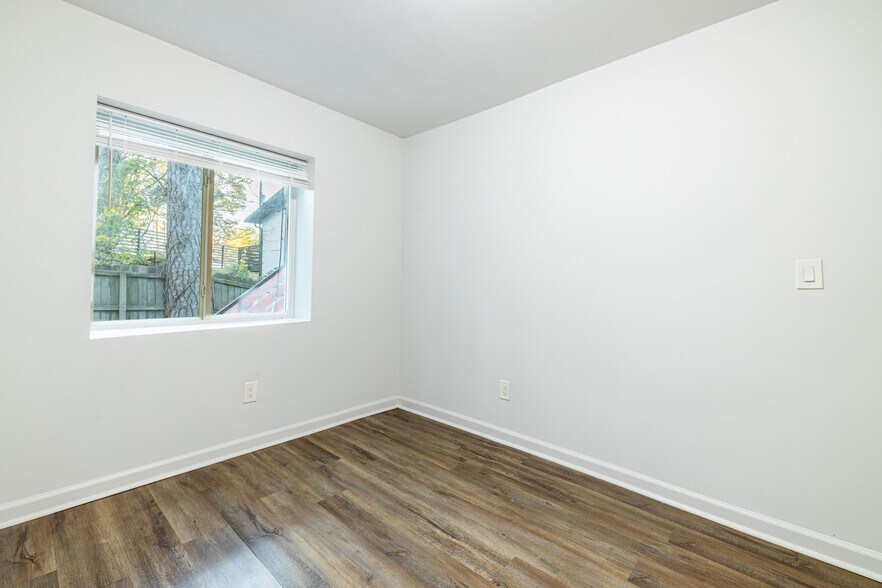 More Photos Of 340-352 Dixie Hills Cir, Atlanta Apartments For Sale
