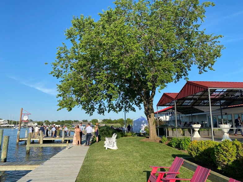 More Photos Of 21384 Coopertown Rd, Tilghman Hotel For Sale