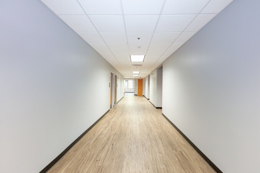 More Photos Of 1090 Northchase Pky SE, Marietta Loft Creative Space For Sale