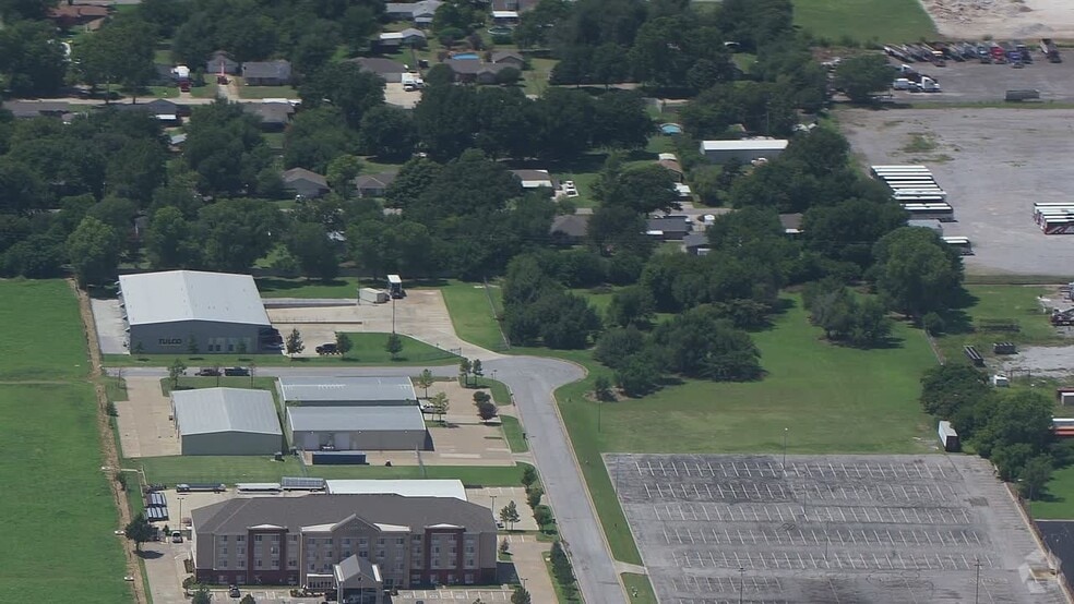 Primary Photo Of 2415 S Nicklas, Oklahoma City Manufacturing For Lease