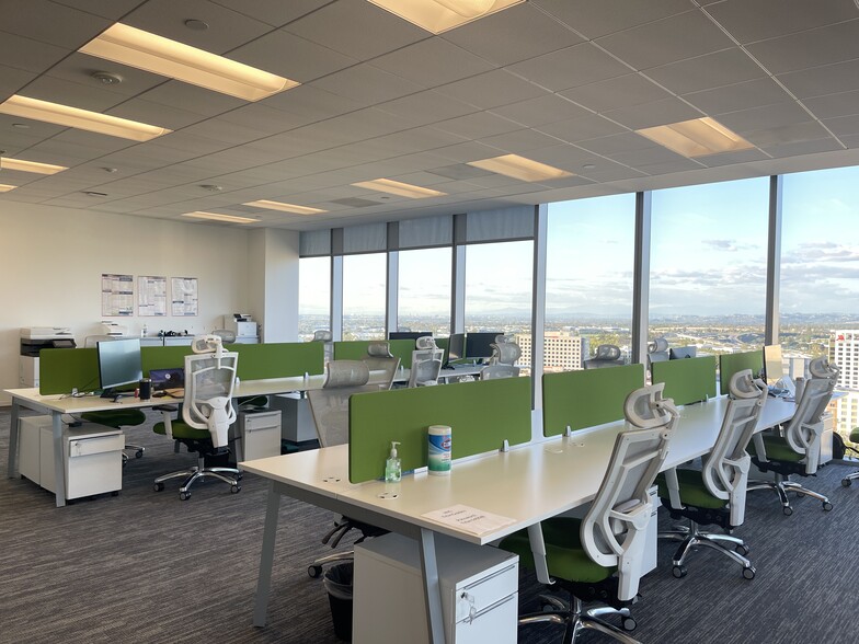 More Photos Of 200 Spectrum Center Dr, Irvine Office For Lease