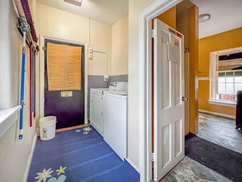 More Photos Of 100 W Maple Ave, Langhorne Restaurant For Sale