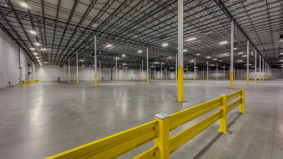 More Photos Of 465 Industrial Ave, Santa Teresa Manufacturing For Lease