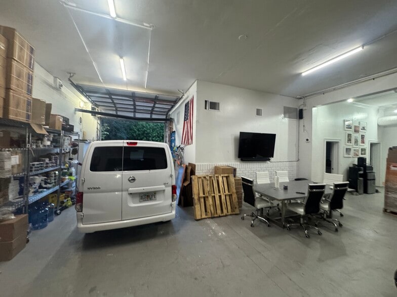 More Photos Of 700 W Las Olas Blvd, Fort Lauderdale Freestanding For Lease