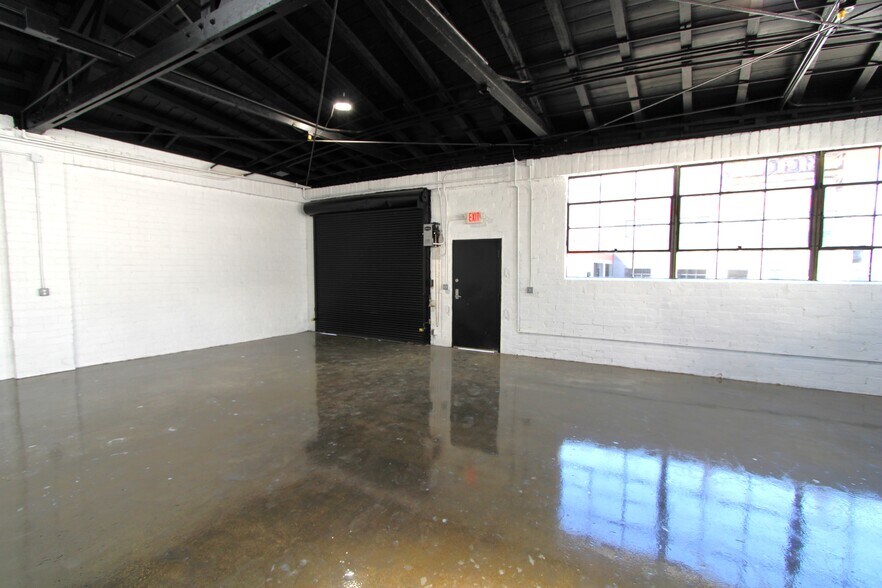 More Photos Of 521 Commercial St, Glendale Warehouse For Lease