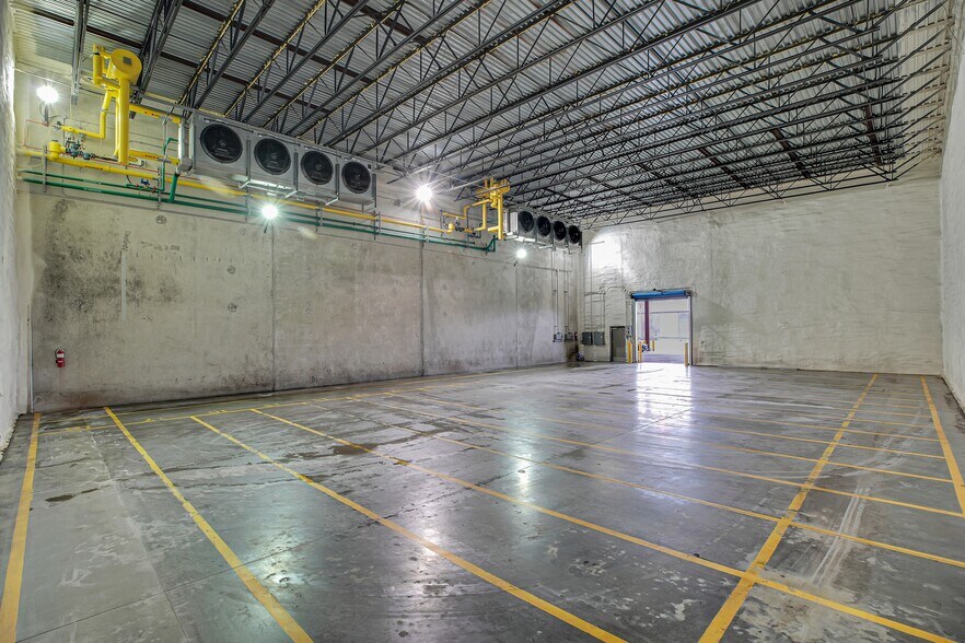 More Photos Of Stadelman, Hood River Industrial For Sale