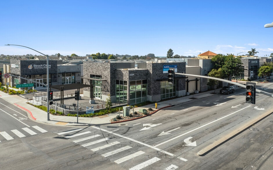 More Photos Of East Grand @ Courtland Street, Arroyo Grande Storefront For Lease