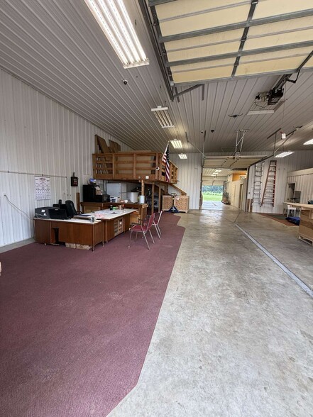 More Photos Of 2414 Batestown Rd, Danville Flex For Sale