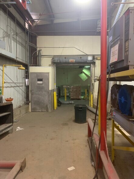 More Photos Of 2222 S East Ave, Fresno Food Processing For Lease