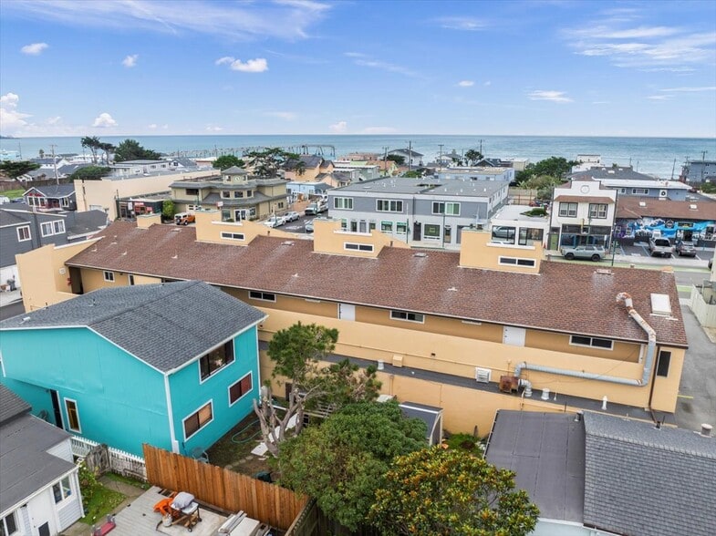 More Photos Of 1625 Palmetto Ave, Pacifica Apartments For Sale