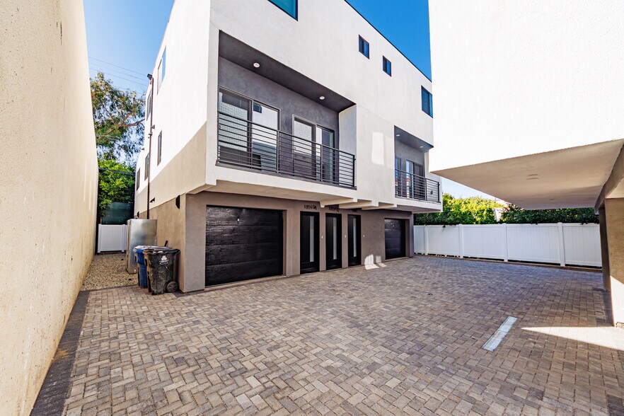 More Photos Of 1857 Crenshaw Blvd, Los Angeles Apartments For Sale