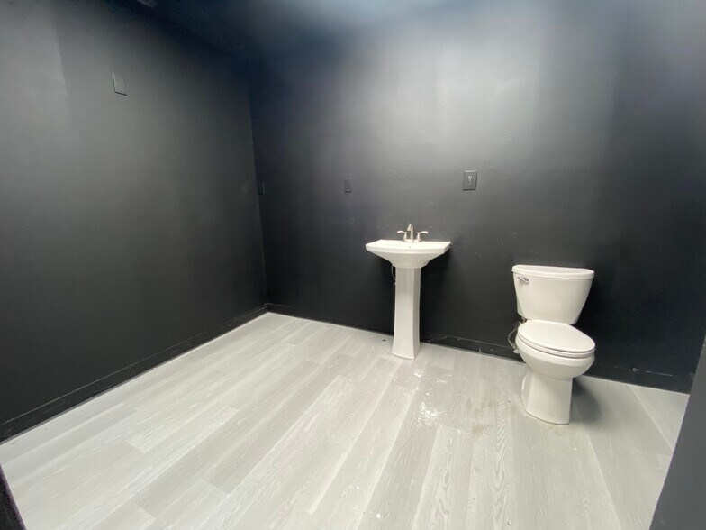 More Photos Of 1675 Highway 190, Mandeville Unknown For Lease