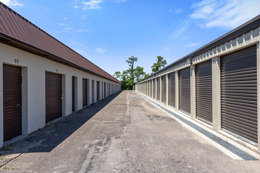 More Photos Of 1717 Frankford Ave, Panama City Self Storage For Sale