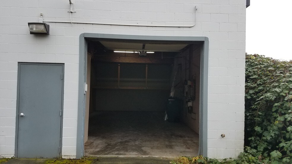 More Photos Of 17869 WA-536, Mount Vernon Office For Lease