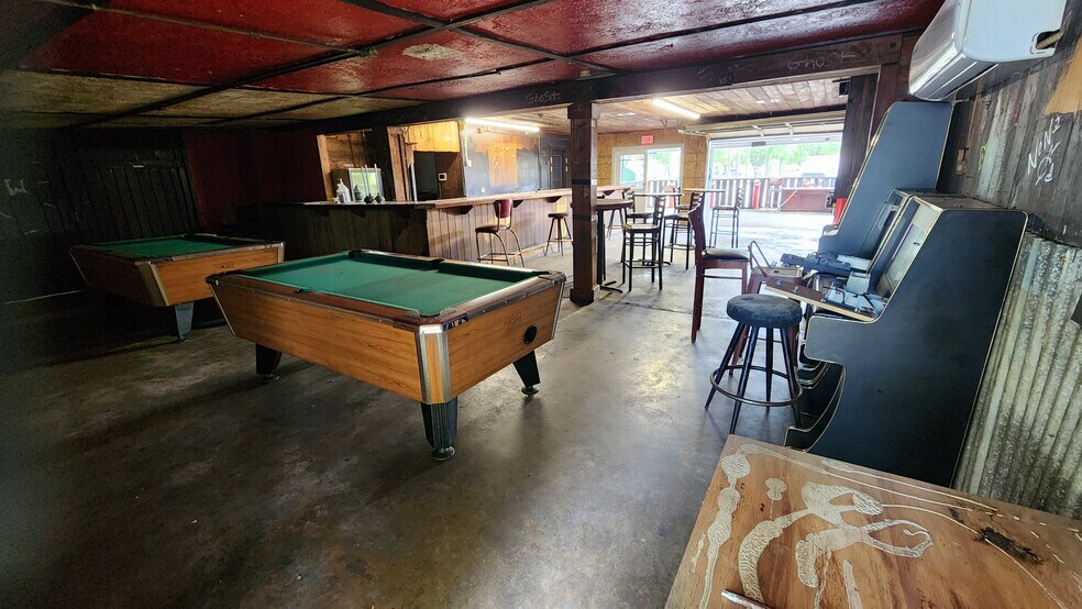 More Photos Of 6225 Greens Rd, Humble Bar For Lease