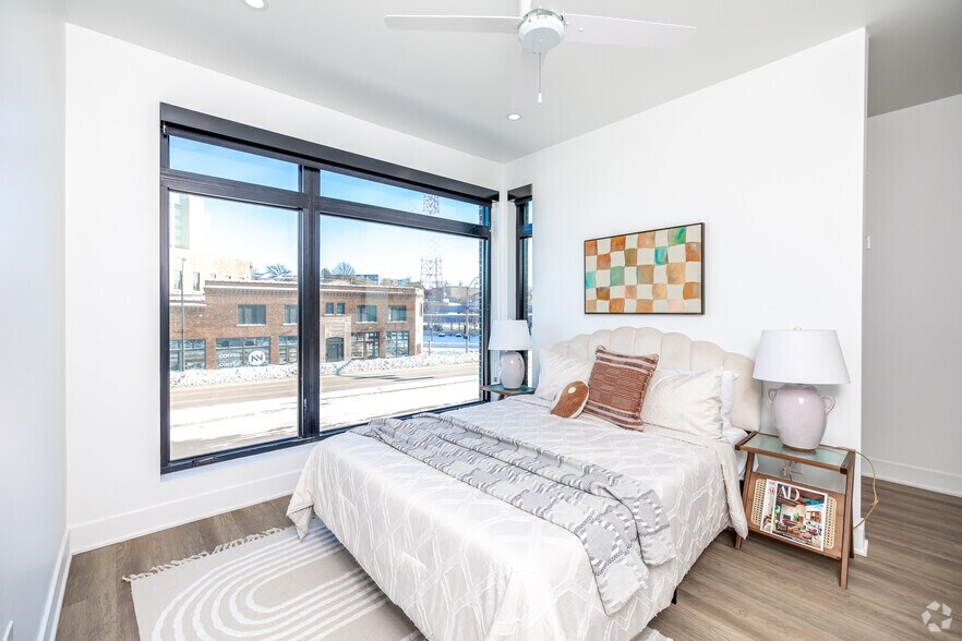 More Photos Of 1200 Keosauqua Way, Des Moines Apartments For Sale