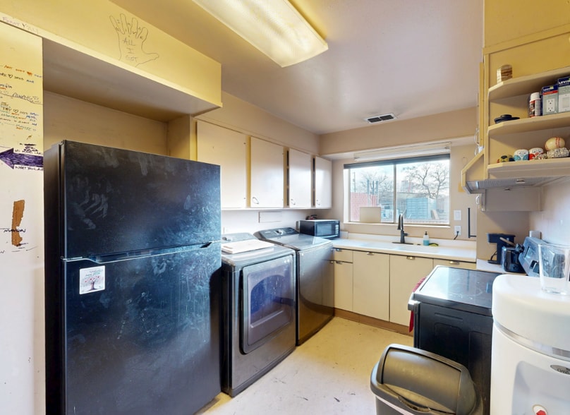 More Photos Of 1900 Frazer Ave, Sparks Flex For Sale