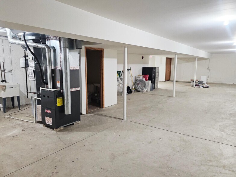 More Photos Of 10331-10335 W Lincoln Hwy, Frankfort Office For Sale