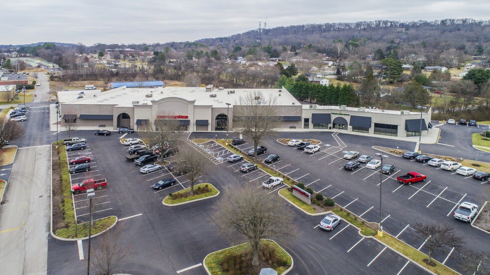 More Photos Of 11130-11132 Kingston Pike, Farragut Office For Sale